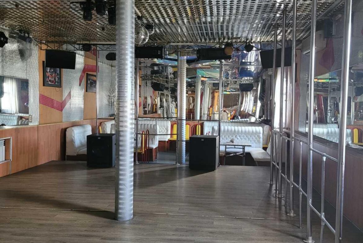 Здається в оренду нічний клуб, розташований у самому центрі міста Житомир.