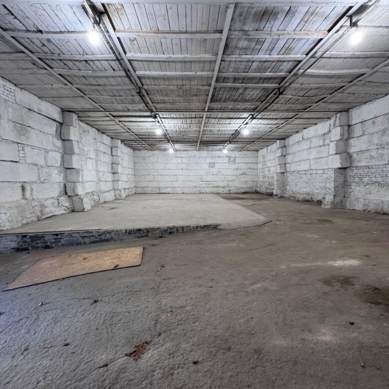 Оренда складського приміщення, 300 м2