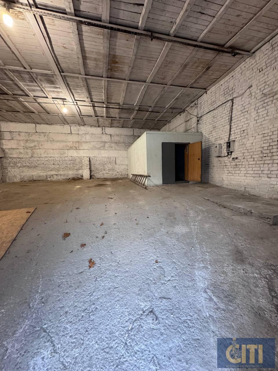 Аренда складского помещения, 300 м2 Оренда складського приміщення, 300 м2