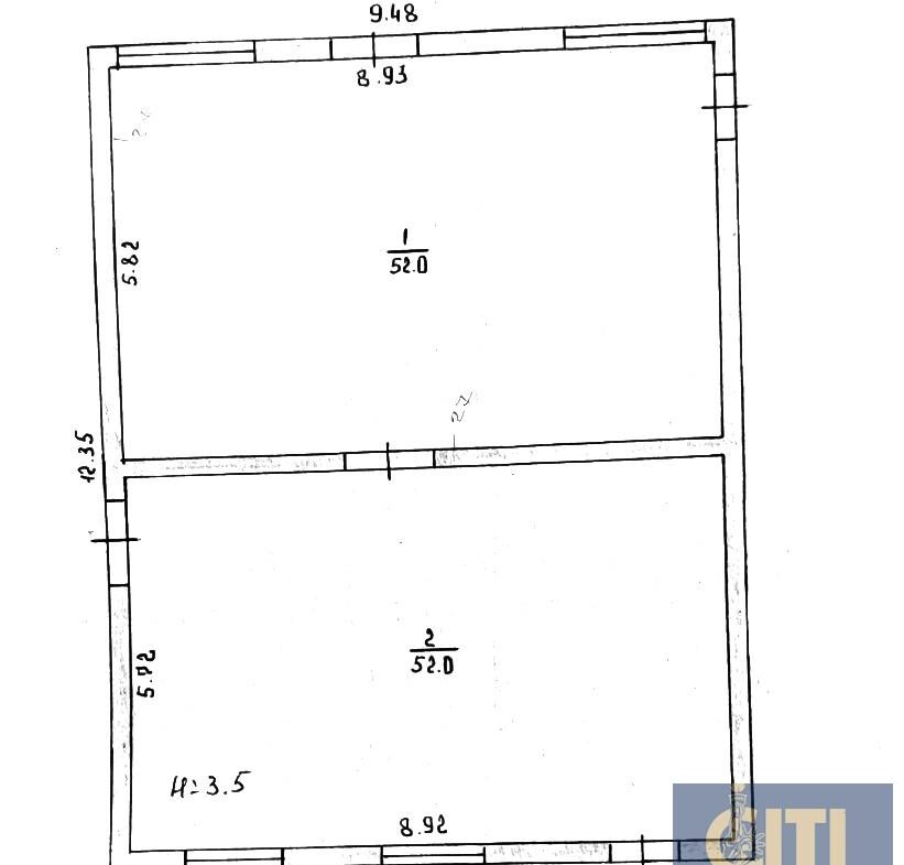 Майновий комплекс у селі Дворець Житомирського району, 500 м², 30 соток.