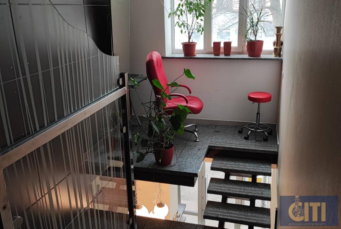 Комерційне приміщення в центрі Житомира - 140 м²