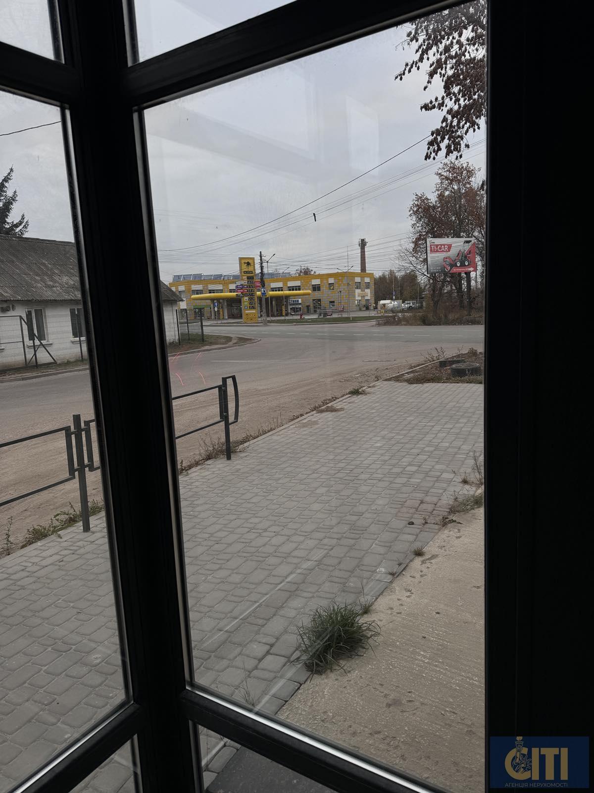 Помещение общей площадью 60 м², ул. С. Параджанова (Баранова). Приміщення загальною площею 60 м², вул. С. Параджанова (Баранова).