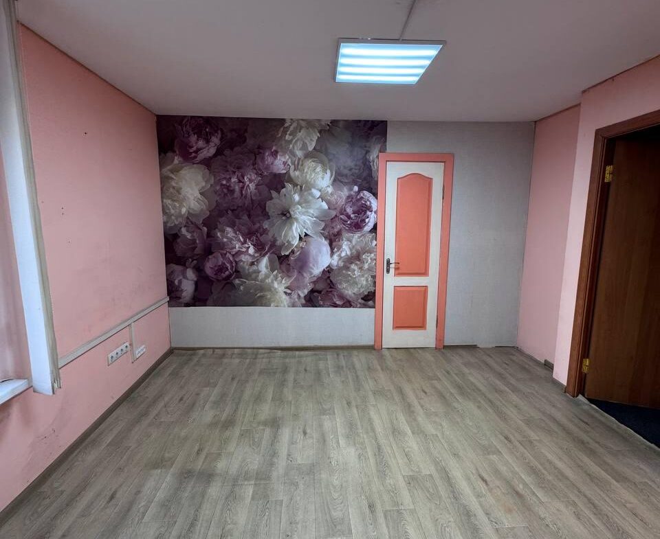 Здам в оренду приміщення офісу 28 м2, площа Перемоги