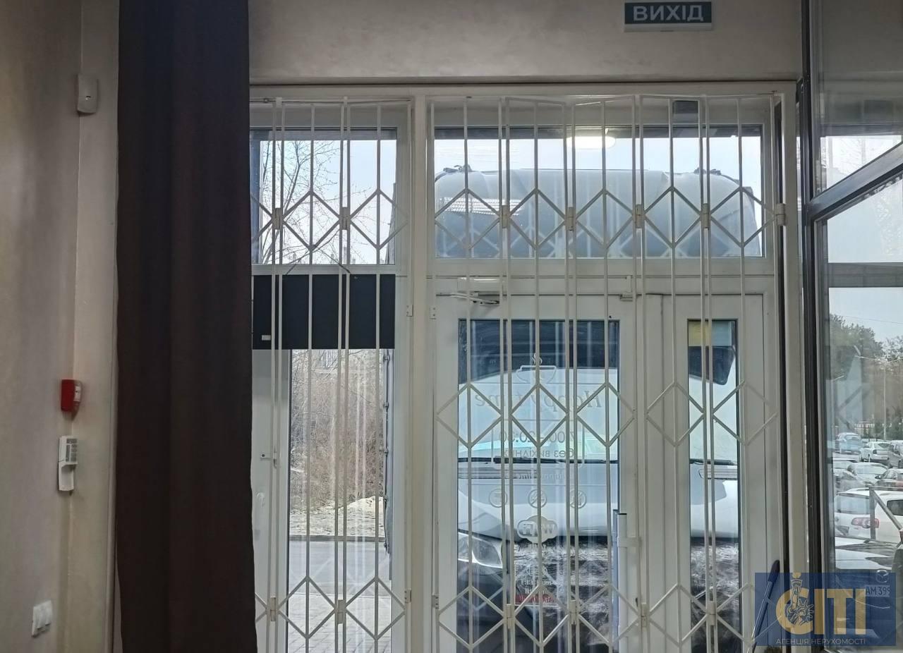 Коммерческое помещение в новостройке, Корбутовка, 112 м². Комерційне приміщення в новобудові, Корбутівка, 112 м².