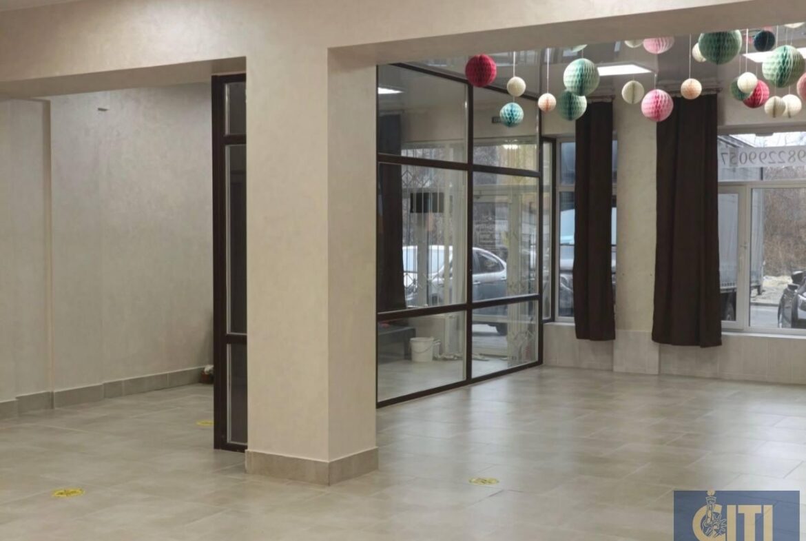 Комерційне приміщення в новобудові, Корбутівка, 112 м².