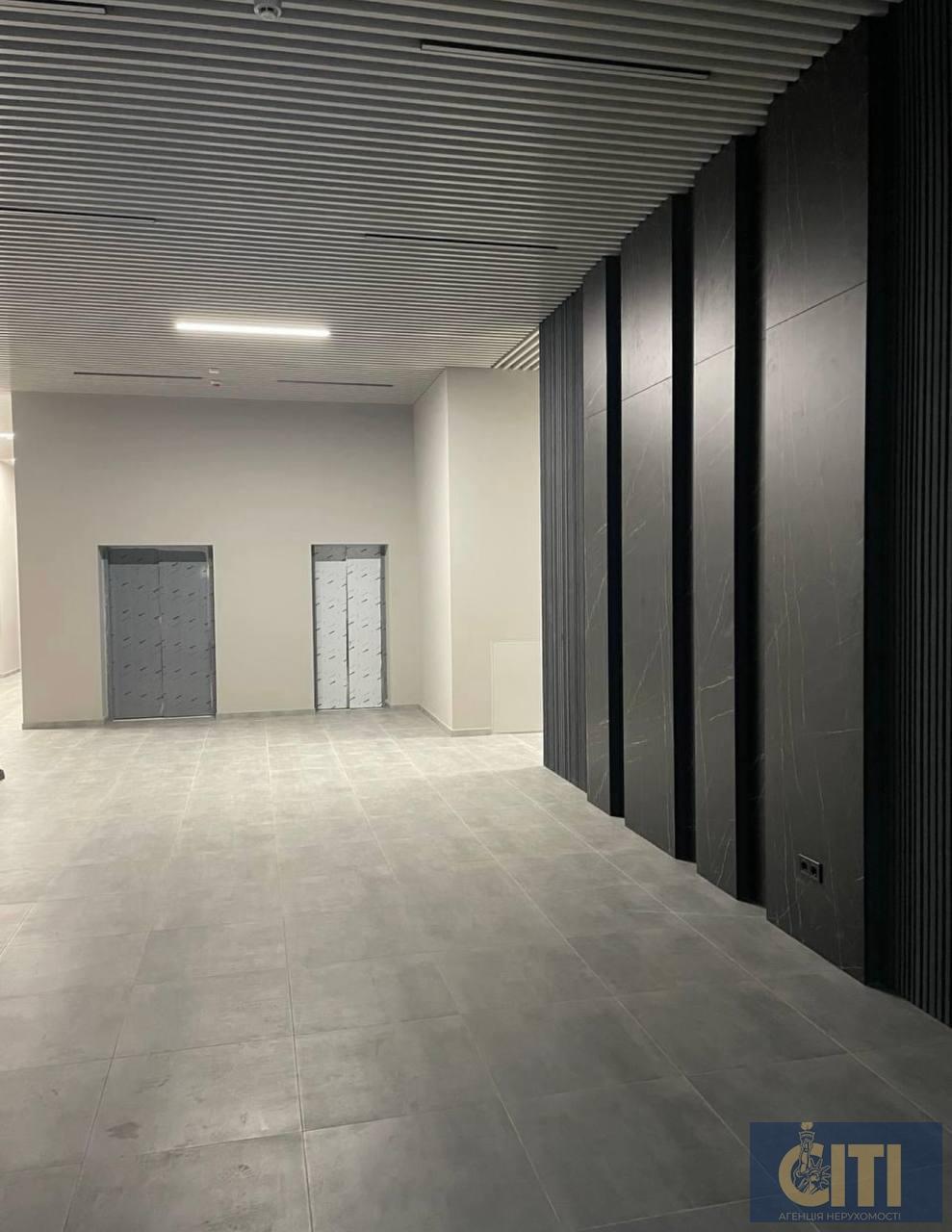 Продається приміщення під офіс в центрі міста Житомир по вулиці Київська,  площею 196 м2