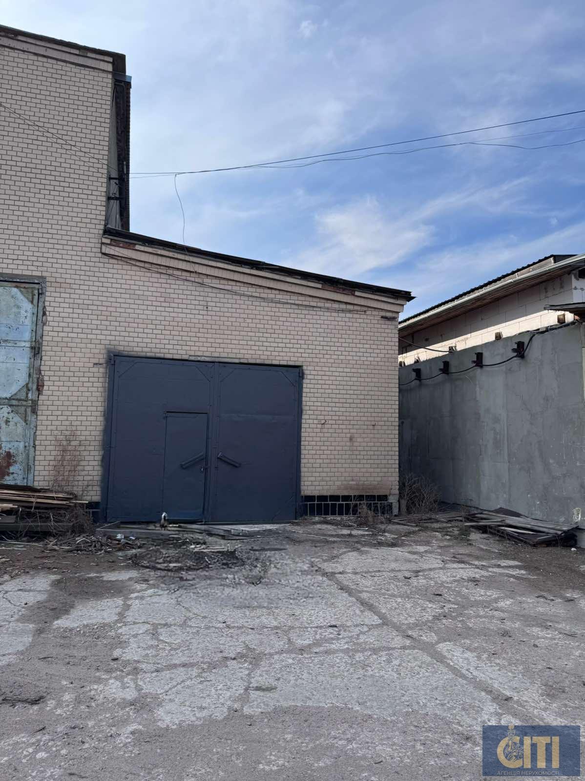 Продаж виробничих приміщень у м. Коростень загальною площею 600 кв.м.