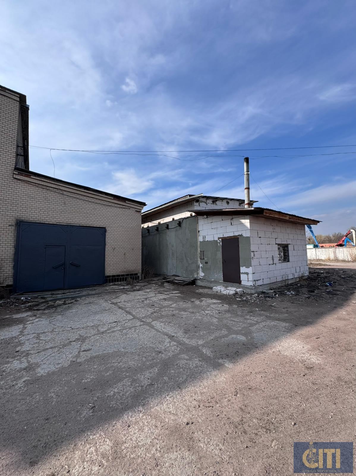 Продаж виробничих приміщень у м. Коростень загальною площею 600 кв.м.