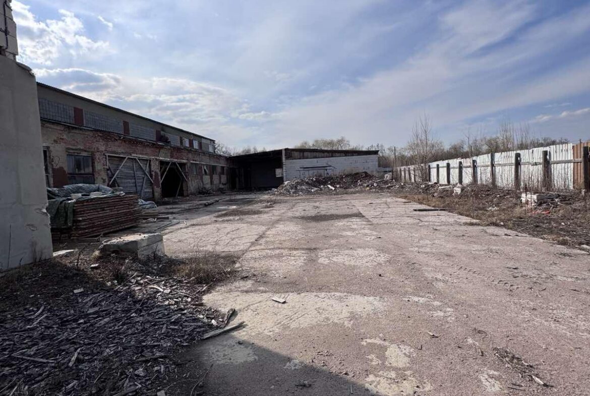 Продаж виробничих приміщень у м. Коростень загальною площею 600 кв.м.