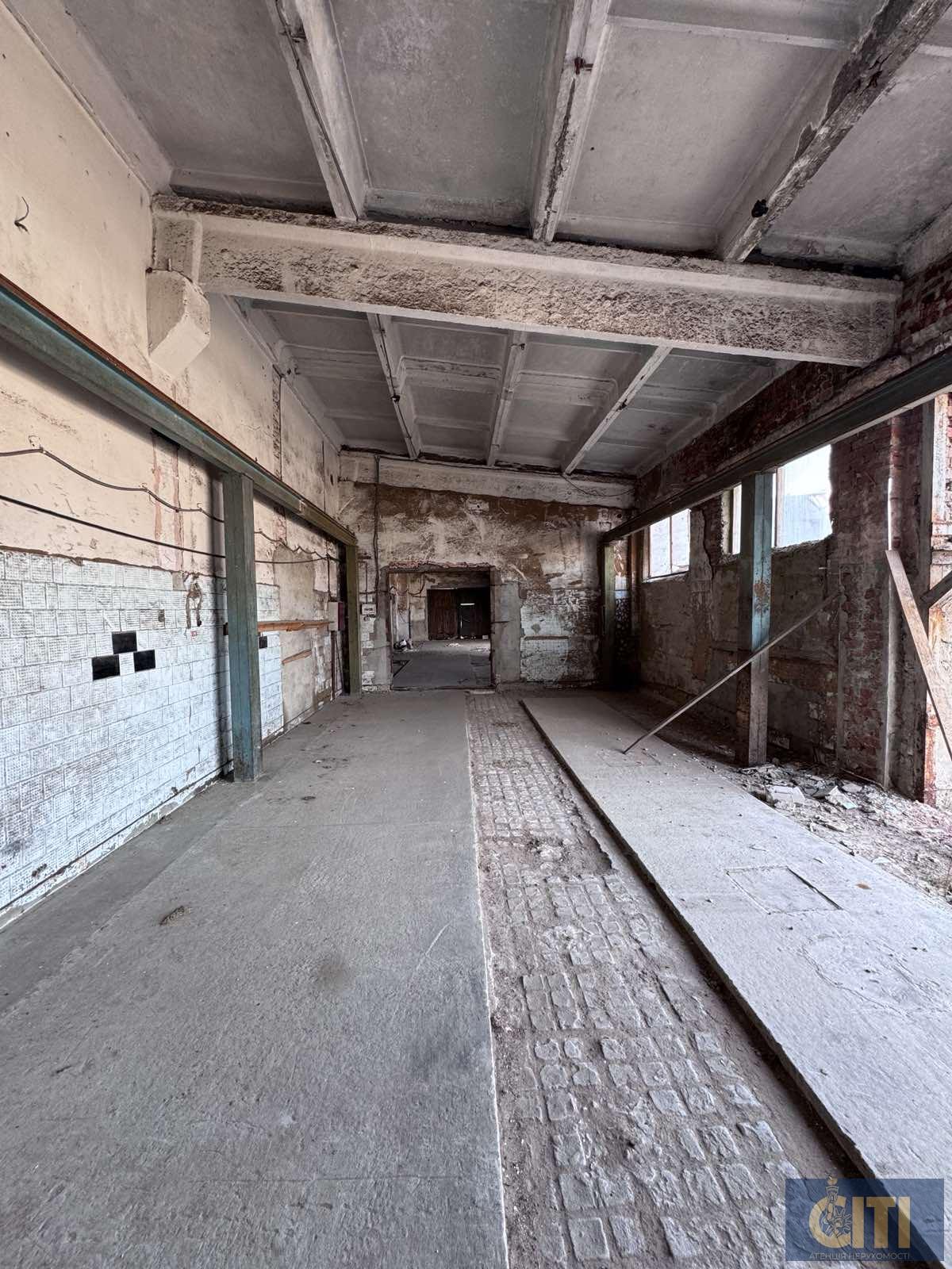 Продаж виробничих приміщень у м. Коростень загальною площею 600 кв.м.