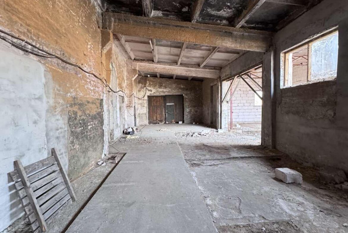 Продаж виробничих приміщень у м. Коростень загальною площею 600 кв.м.