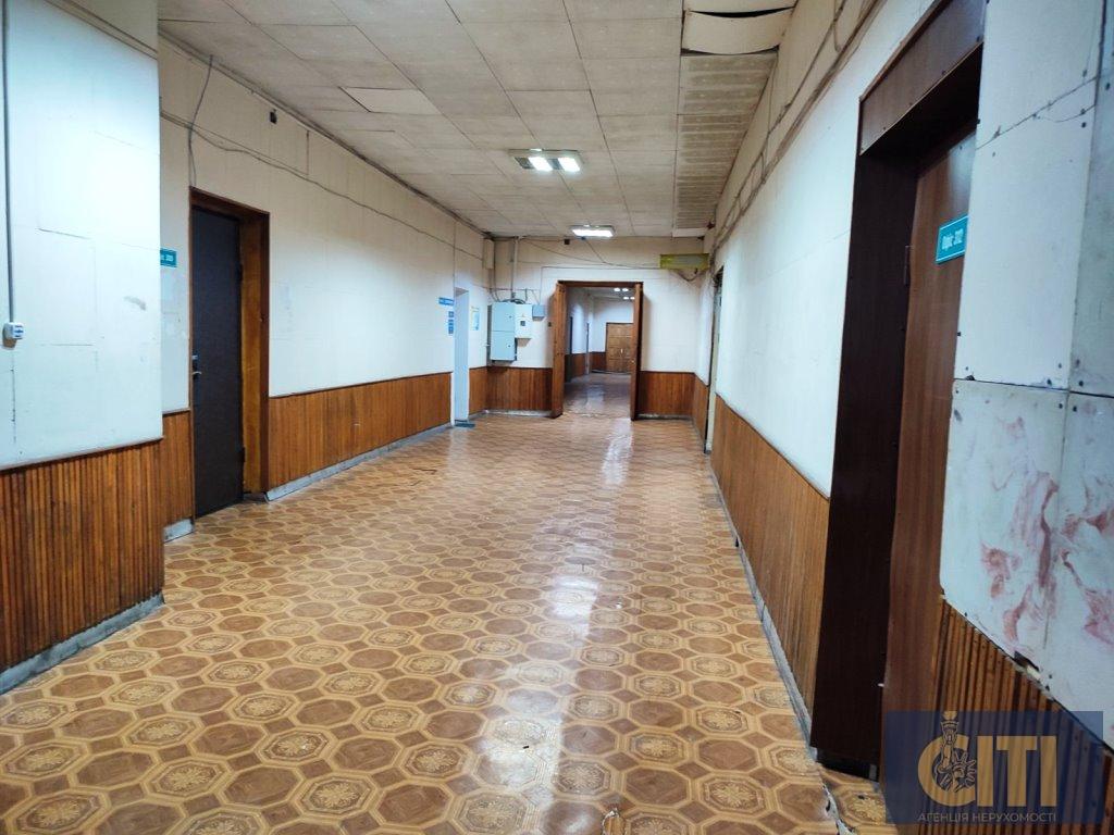 Здаються в оренду два кабінети в районі Майдану Перемоги