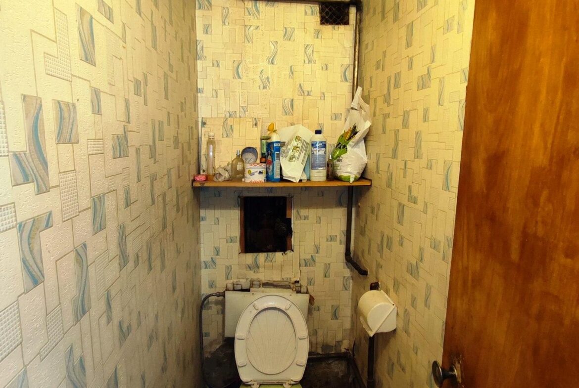 3-кімнатна квартира на першому поверсі по проспекту Миру під бізнес, 63 м²