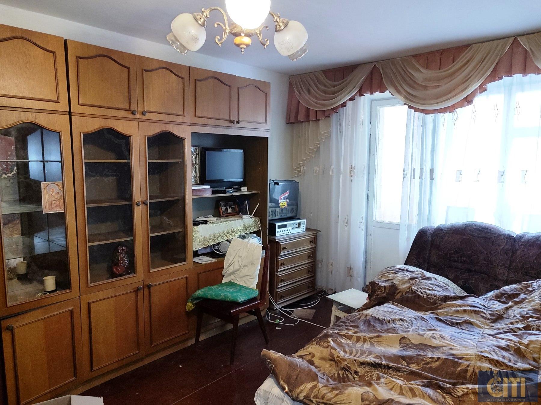 3-комнатная квартира на первом этаже по проспекту Мира под бизнес, 63 м² 3-кімнатна квартира на першому поверсі по проспекту Миру під бізнес, 63 м²