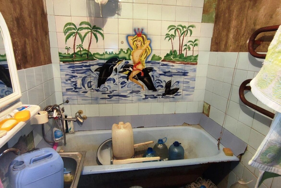 3-кімнатна квартира на першому поверсі по проспекту Миру під бізнес, 63 м²