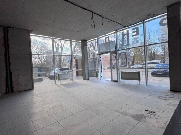 Оренда фасадного приміщення комерційного призначення, вул.Грушевського, 72 м2.