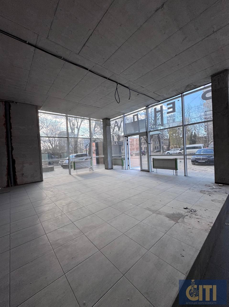 Оренда фасадного приміщення комерційного призначення, вул.Грушевського, 72 м2.