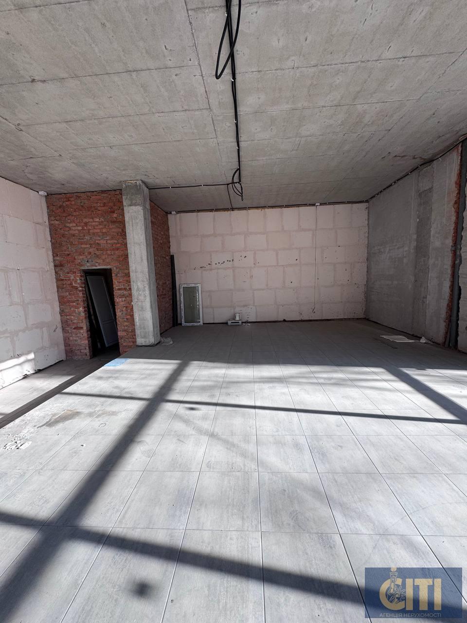 Оренда фасадного приміщення комерційного призначення, вул.Грушевського, 72 м2. Оренда фасадного приміщення комерційного призначення, вул.Грушевського, 72 м2.