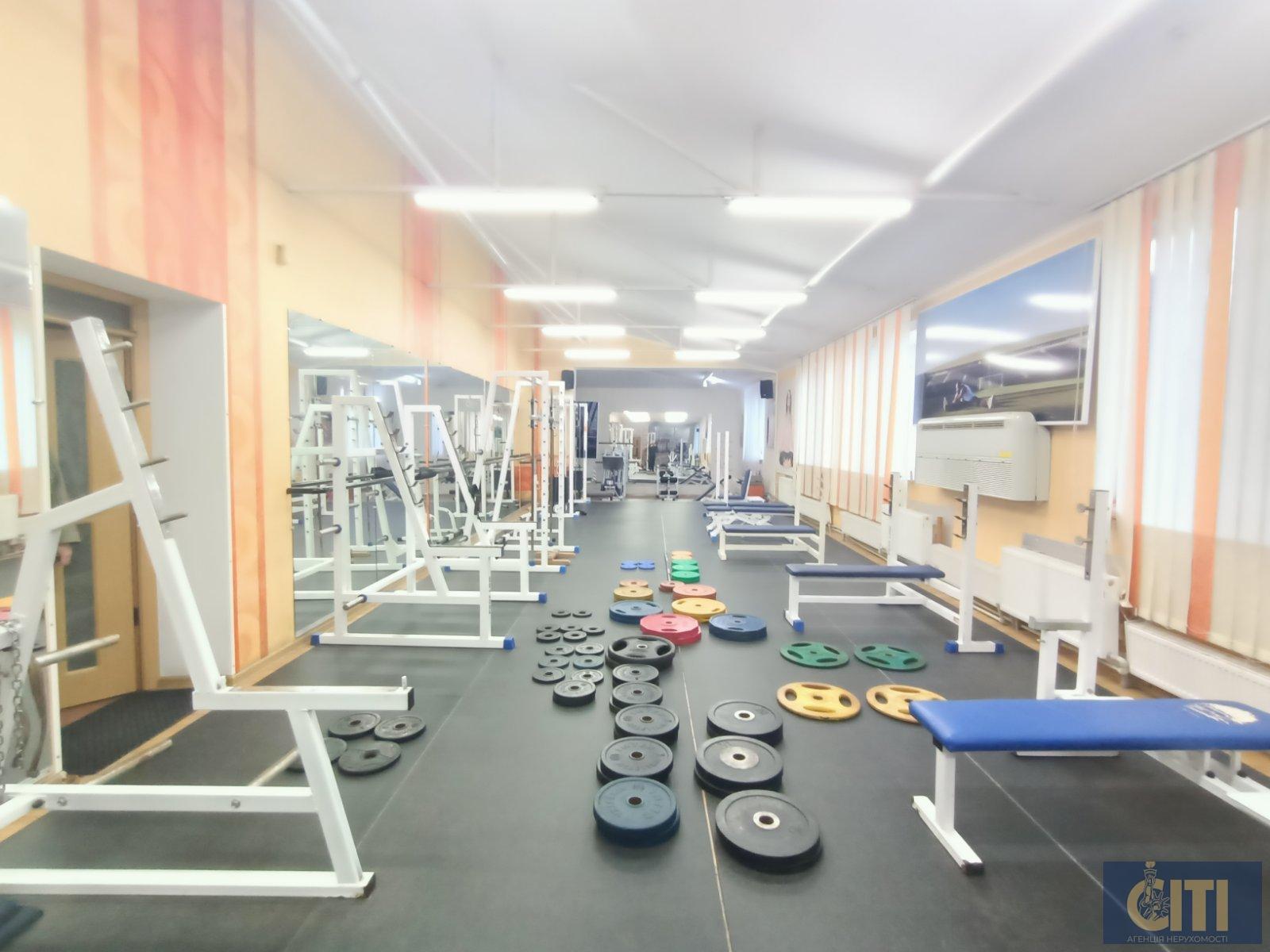 Приміщення для фітнесу, танцювальної школи або спортклубу, 600 кв.м
