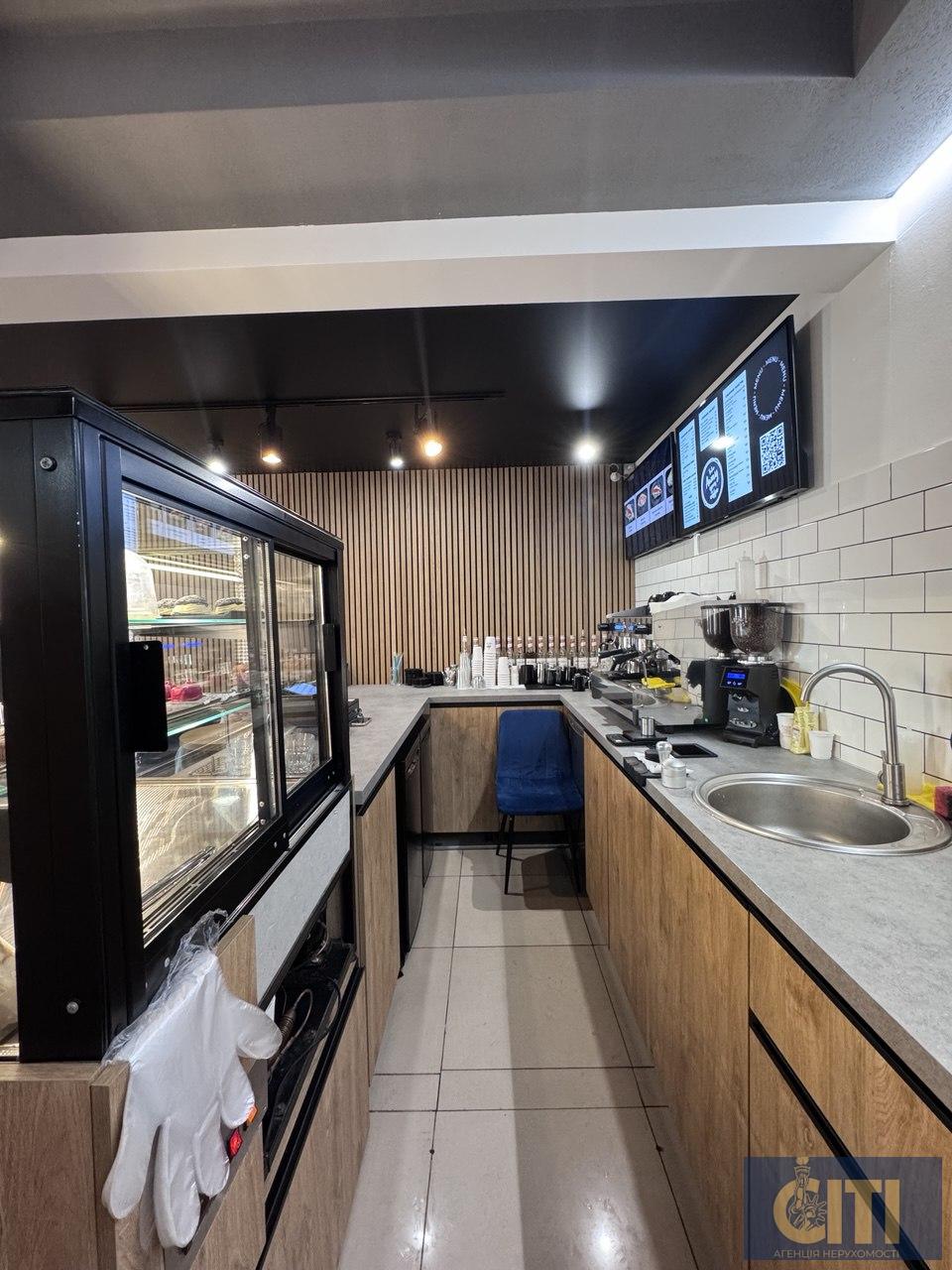 Продається працююче кафе з прибутковим бізнесом в центрі Житомира — вулиця Київська, 70!