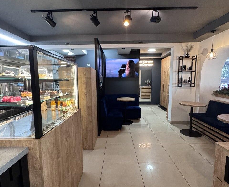 Продається працююче кафе з прибутковим бізнесом в центрі Житомира — вулиця Київська, 70!