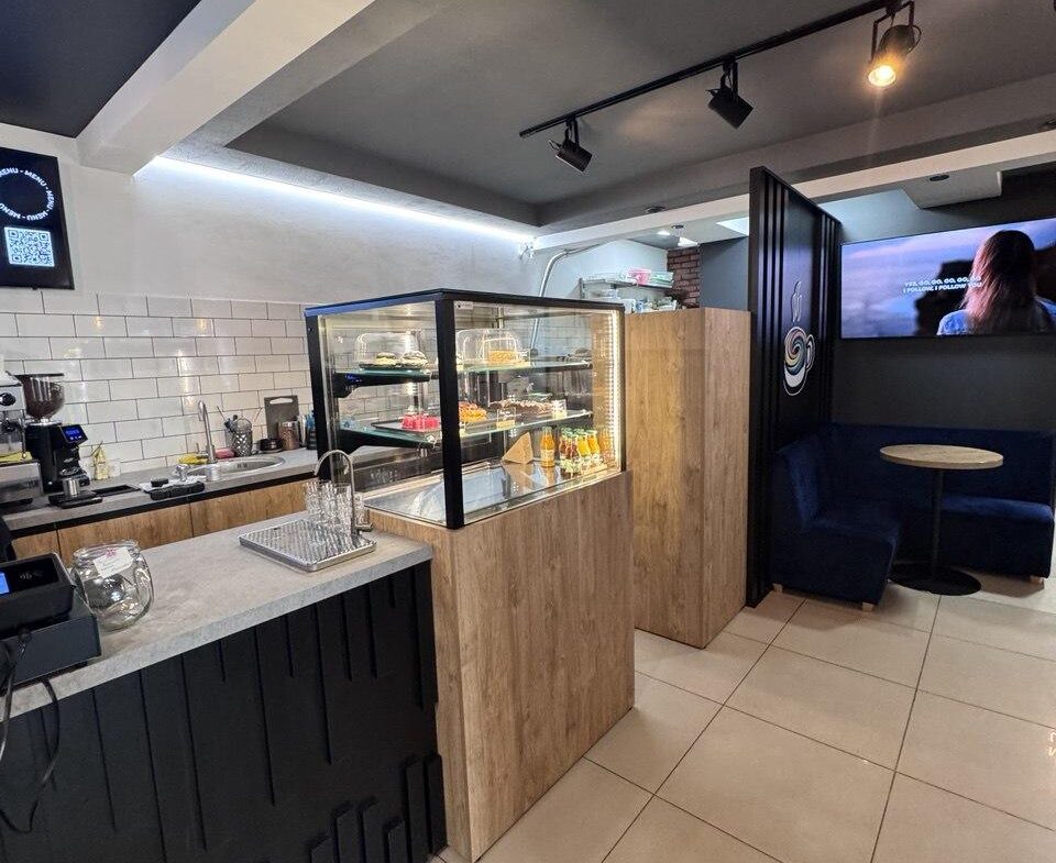 Продається працююче кафе з прибутковим бізнесом в центрі Житомира — вулиця Київська, 70!