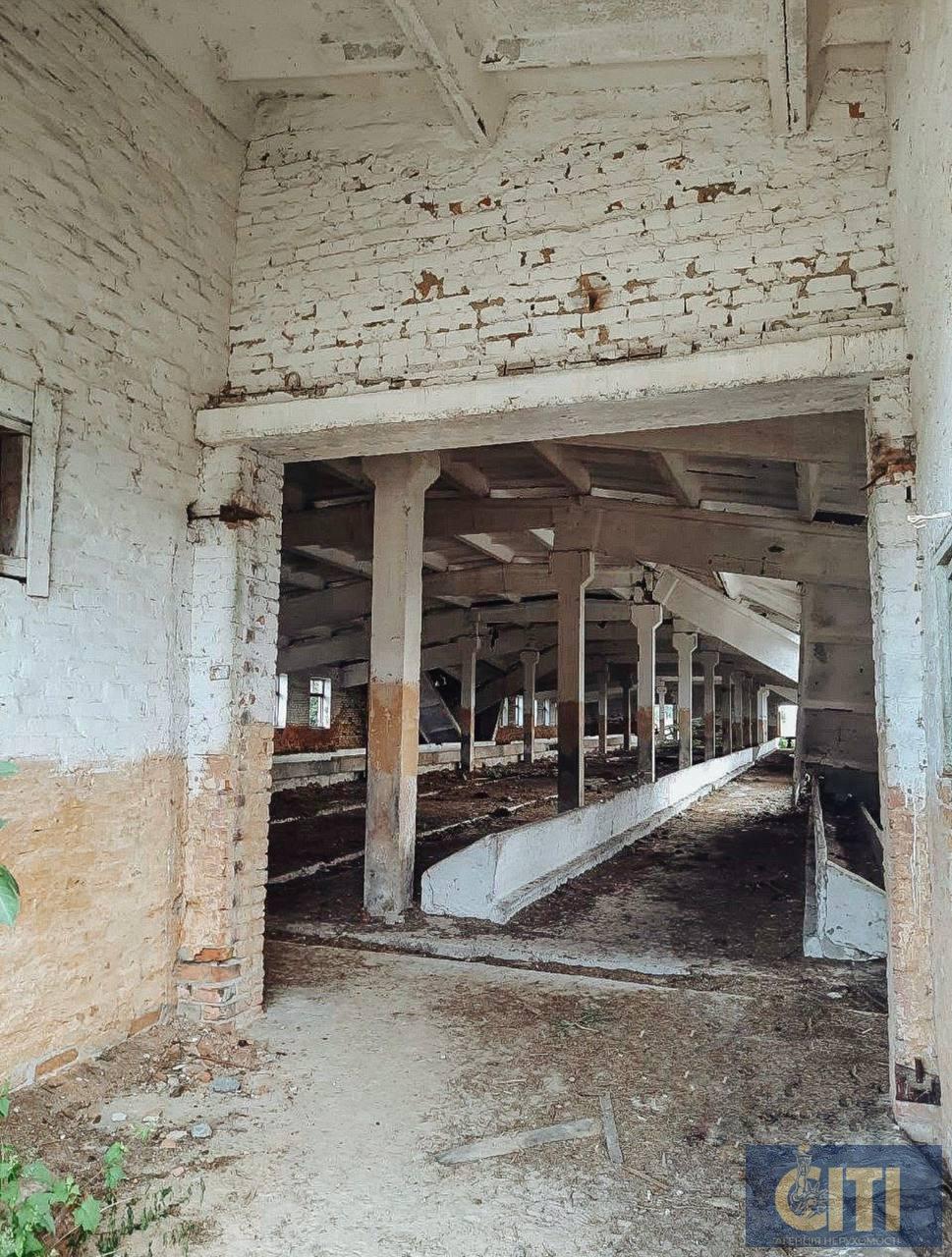 Продається промислове приміщення біля Житомира, 1700 м²