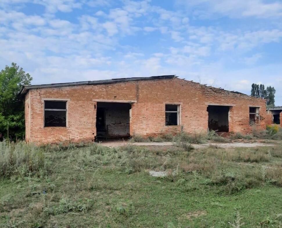 Продається промислове приміщення біля Житомира, 1700 м²