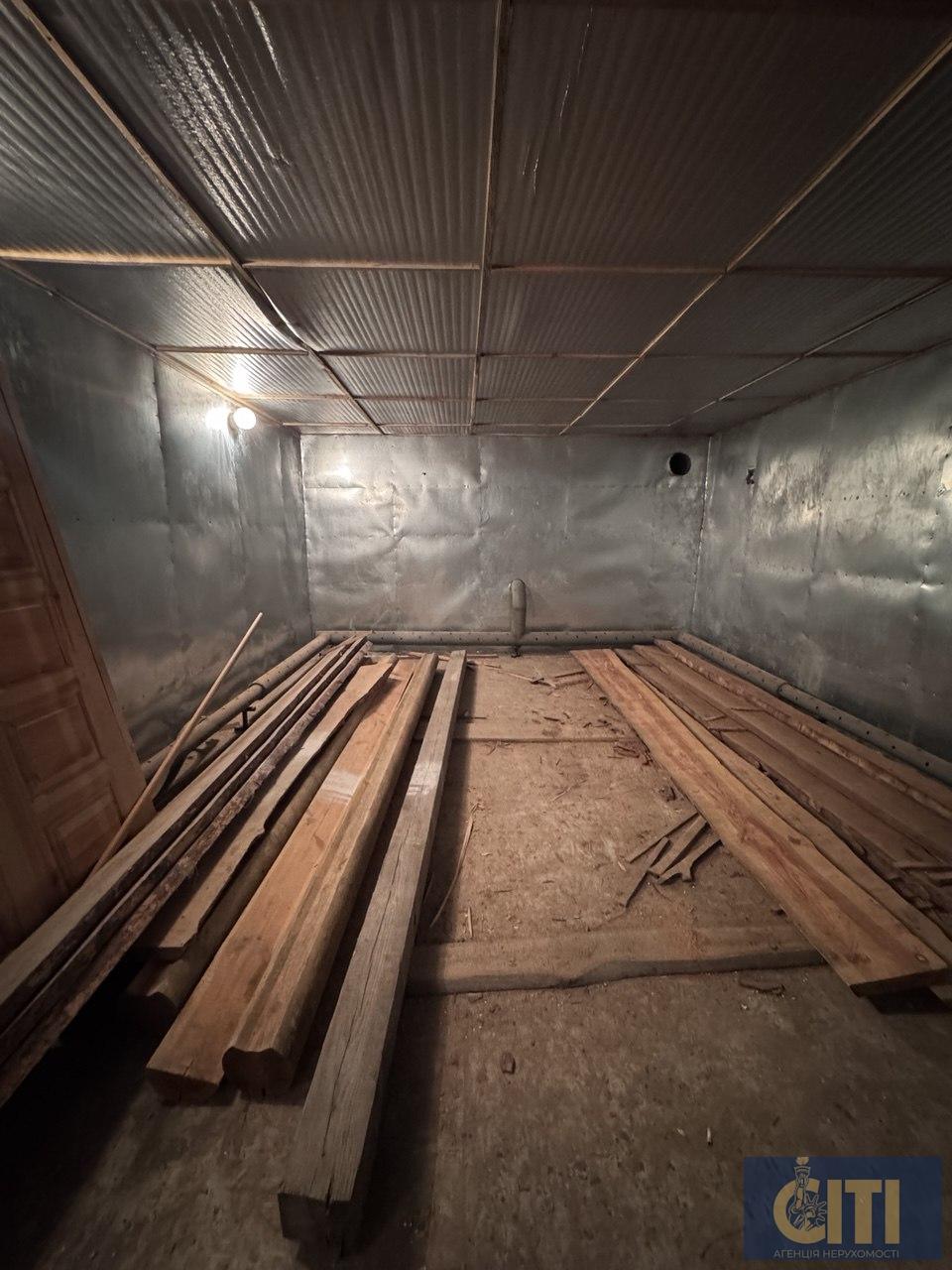 Продаж нежитлової будівлі у м.Коростень загальною площею 511 м² Продаж нежитлової будівлі у м.Коростень загальною площею 511 м²