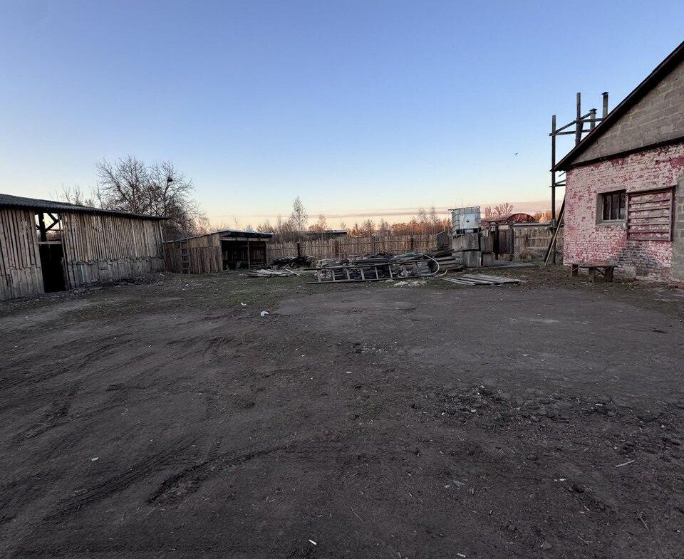 Продаж нежитлової будівлі у м.Коростень загальною площею 511 м²