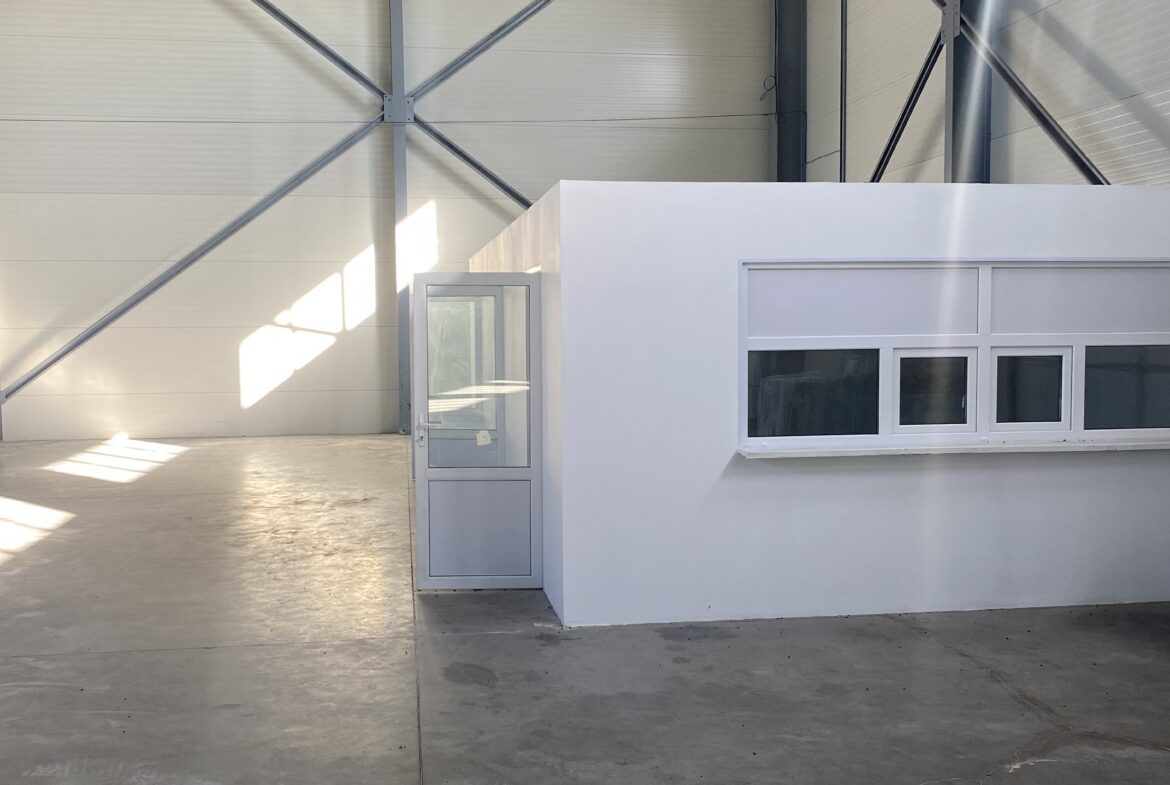 Здаються в оренду нові сучасні складські приміщення загальною площею 3827 кв.м.