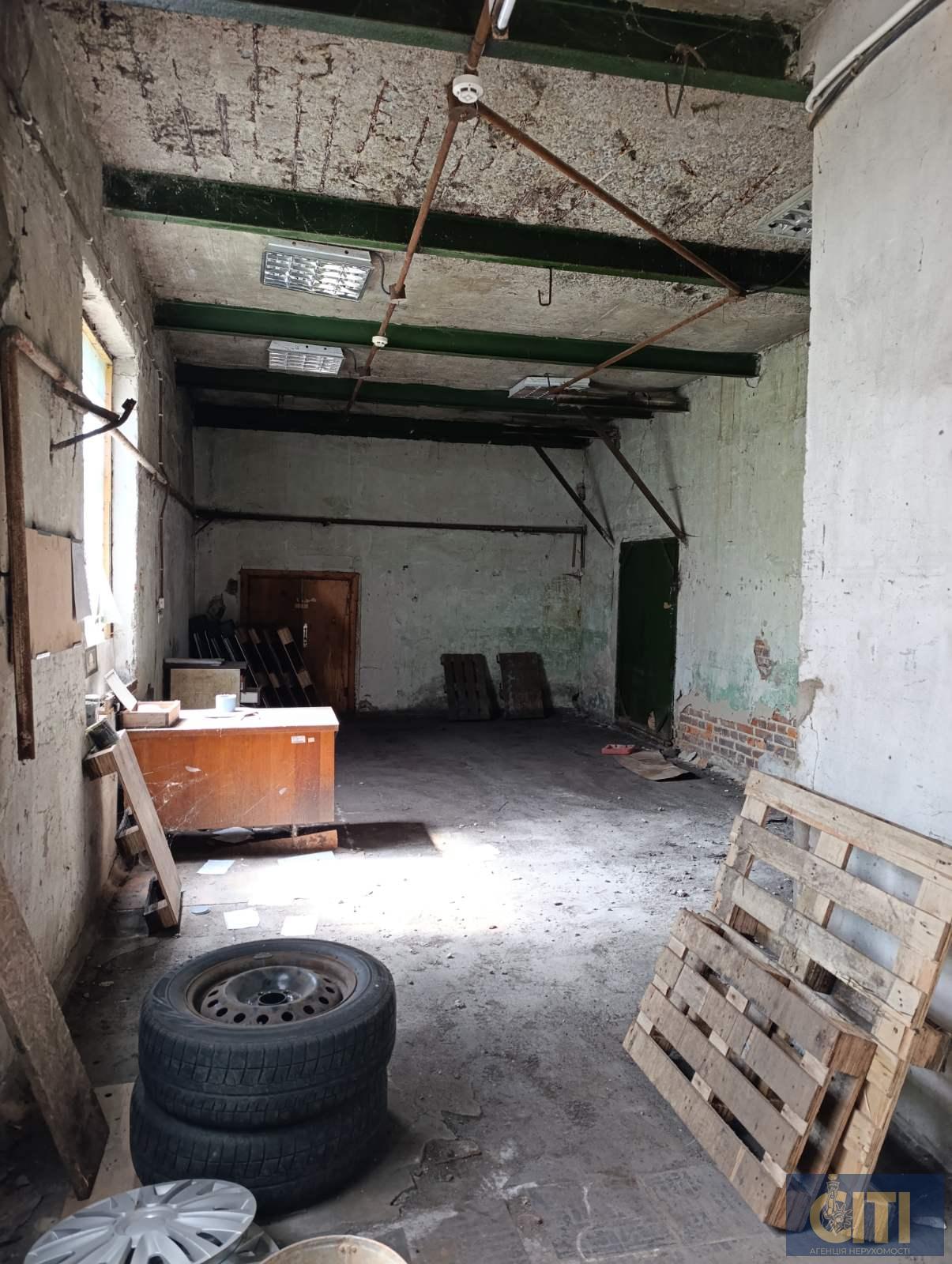 Складське приміщення, Смолянка, 50 м², висотою 2,7 м