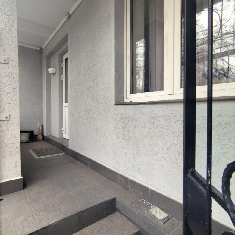 Здається в оренду приміщення площею 56 кв.м на вулиці Тутковського