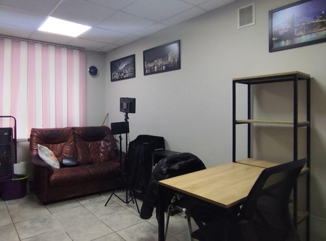 Здається в оренду приміщення площею 56 кв.м на вулиці Тутковського