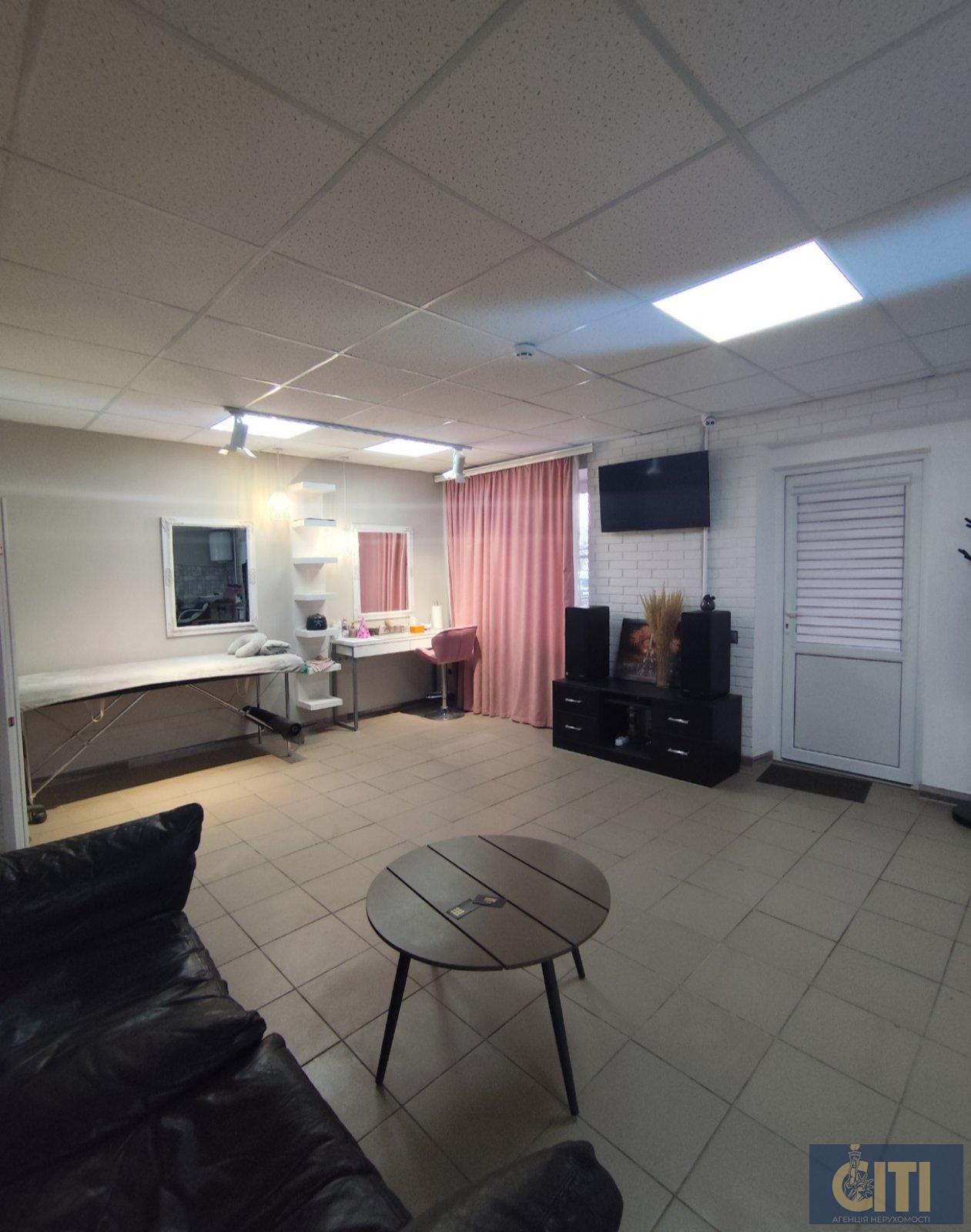 Здається в оренду приміщення площею 56 кв.м на вулиці Тутковського Здається в оренду приміщення площею 56 кв.м на вулиці Тутковського