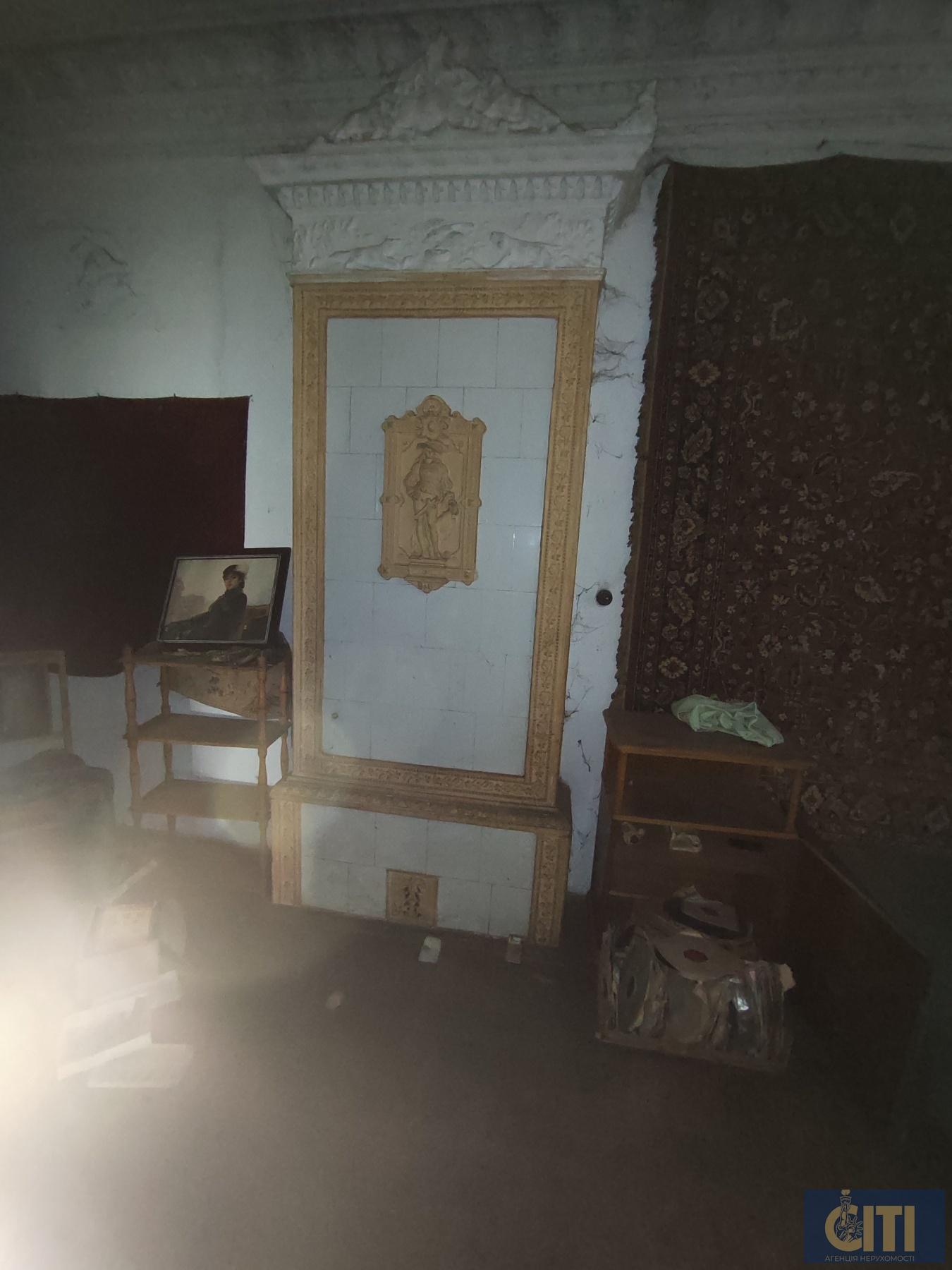 Продаж частини будинку з окремим входом, фасад, 5 вікон на вулицю, 92.7 кв.м.