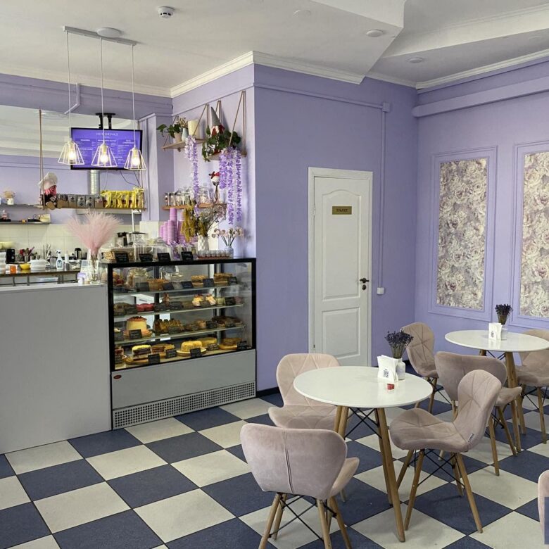 Приміщення під магазин або кафе в самому центрі Житомира