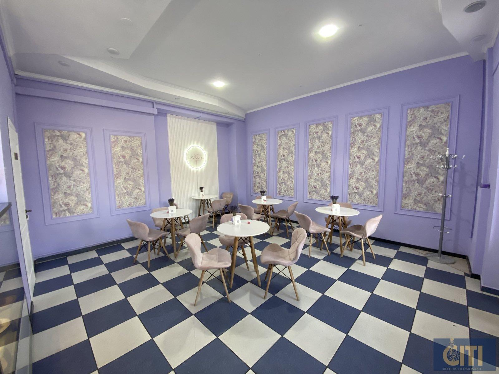 Приміщення під магазин або кафе в самому центрі Житомира