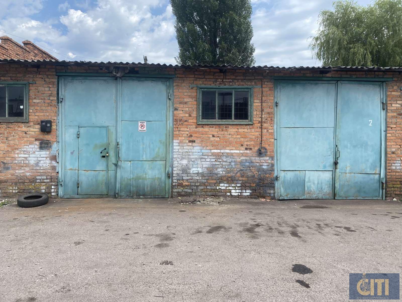 Оренда складських приміщень по вулиці Кооперативна, 200 кВ м