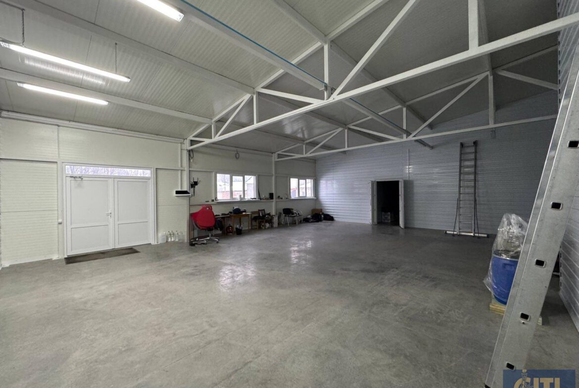 Виробниче приміщення 350 м² + 28 соток, Крошня, Житомир