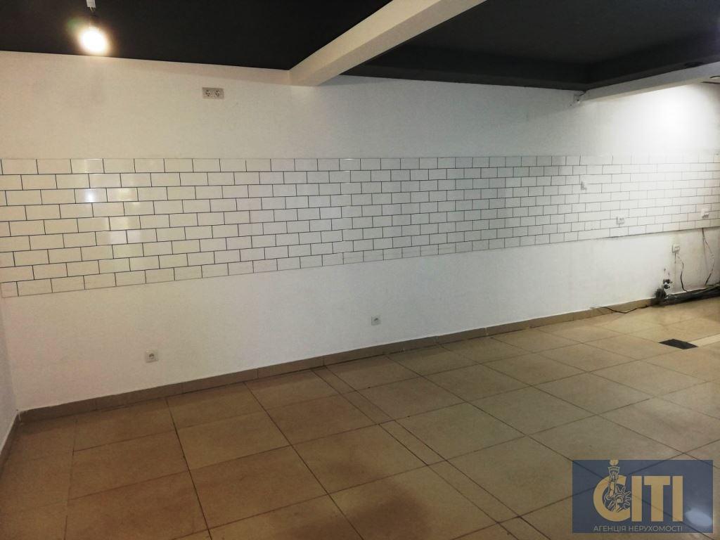 Оренда комерційного приміщення 59 м² в самому центрі Житомира