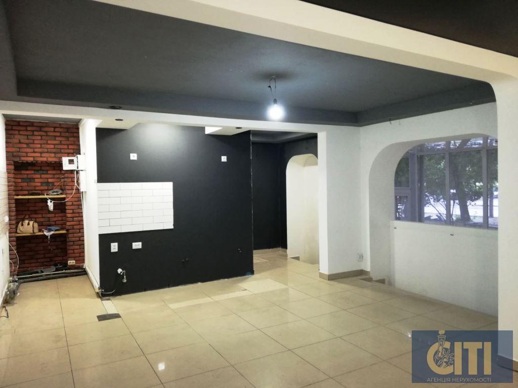 Оренда комерційного приміщення 59 м² в самому центрі Житомира