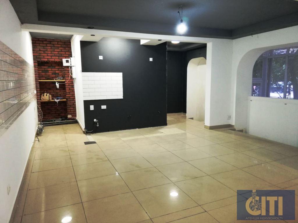 Оренда комерційного приміщення 59 м² в самому центрі Житомира