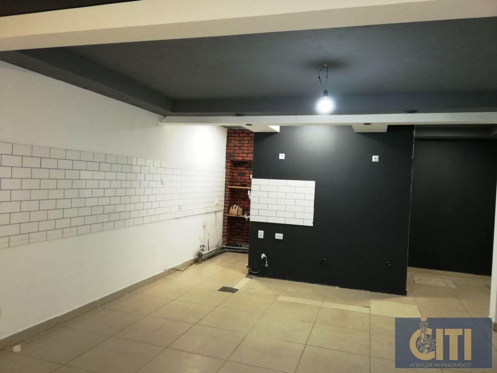 Оренда комерційного приміщення 59 м² в самому центрі Житомира