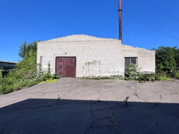 Промислове приміщення в Житомирі із земельною ділянкою у власності