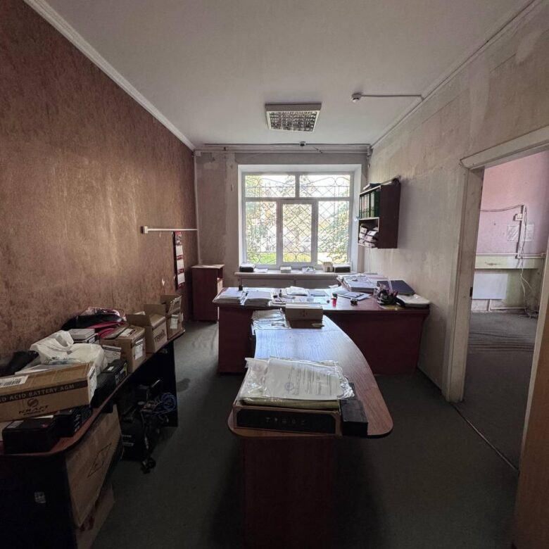 Здається в оренду приміщення в бізнес центрі — вулиця Героїв Пожежників, 67