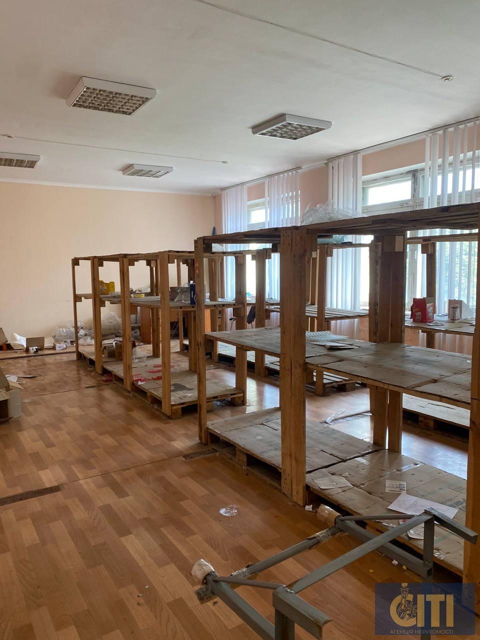 Здається в оренду приміщення в бізнес центрі — вулиця Героїв Пожежників – 67, 90 м²