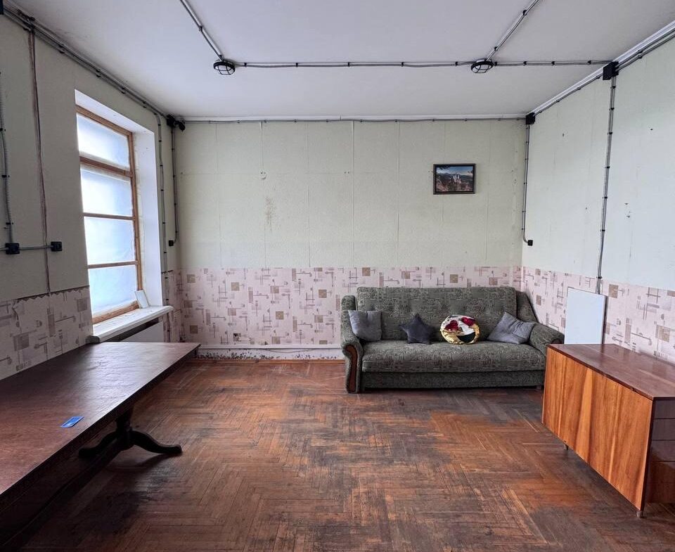 Здається в оренду приміщення в бізнес центрі — вулиця Героїв Пожежників – 67, 30 м²