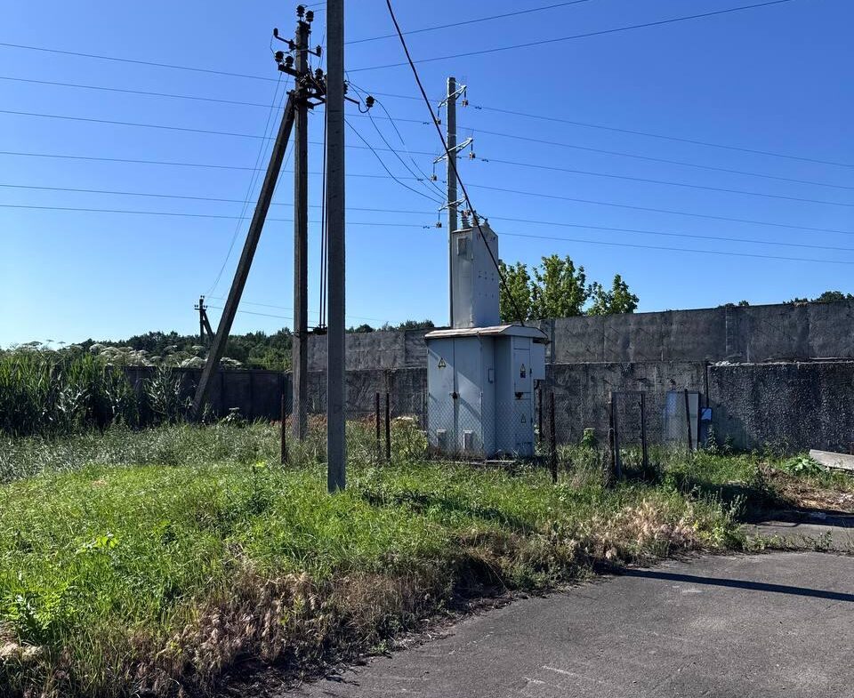 Промислове приміщення в Житомирі із земельною ділянкою у власності