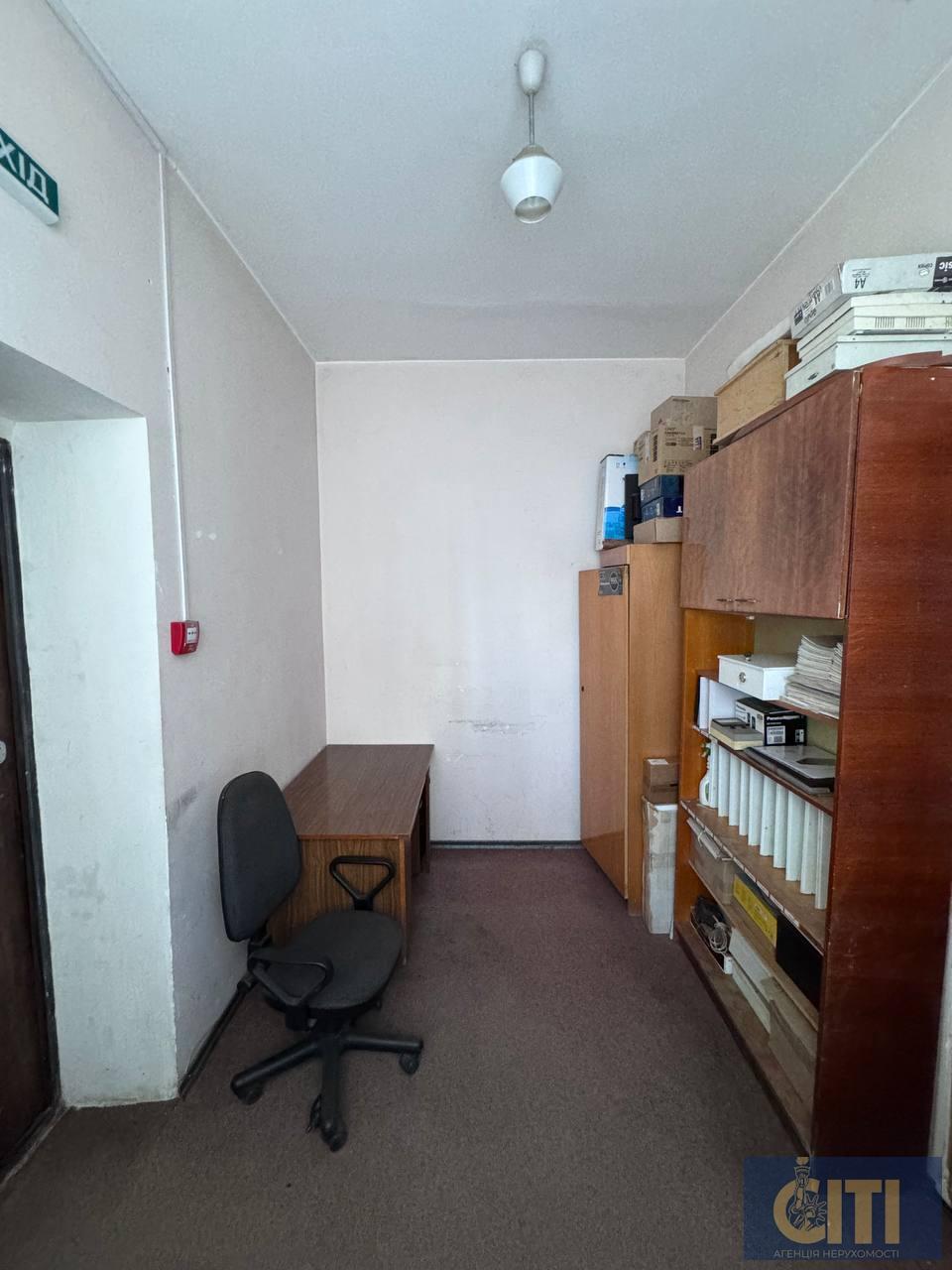 Здається в оренду приміщення в бізнес центрі — вулиця Героїв Пожежників, 67